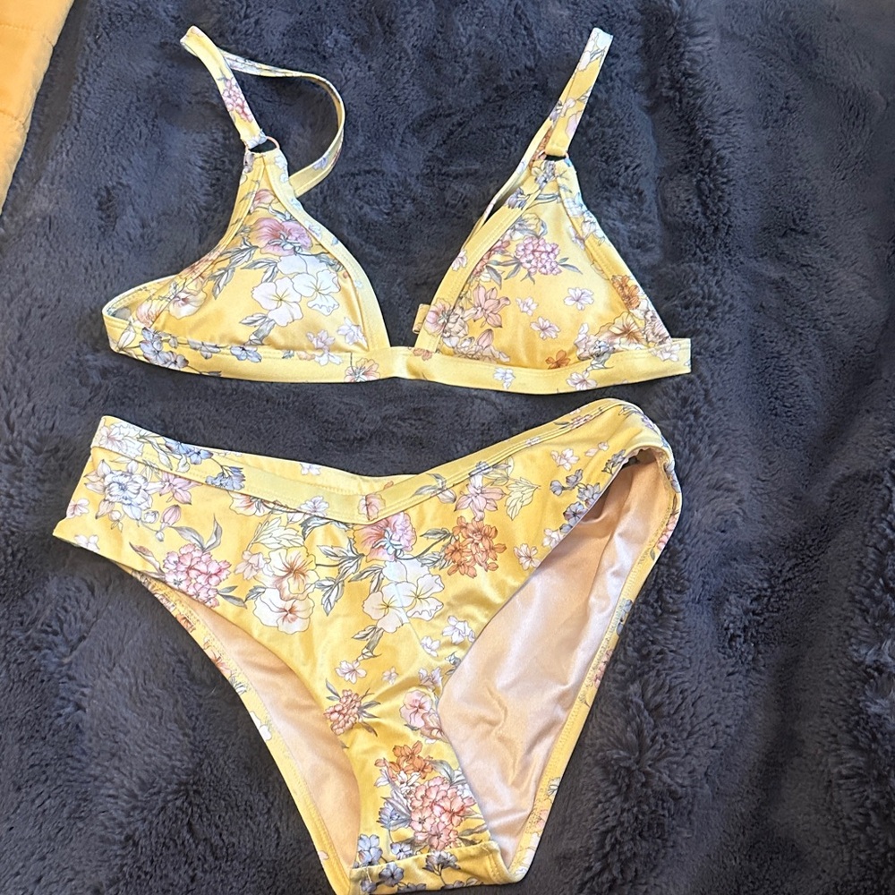 La Hearts Yellow Floral Bikini Set